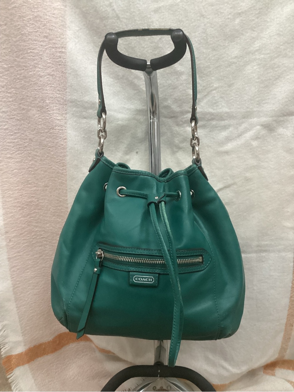 Coach Daisy Leather Drawstring Convertible Shoulder Bag. G1361-F25661
